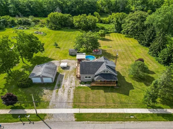 843 Lyons Creek Rd, Welland, ON L3B 5N4