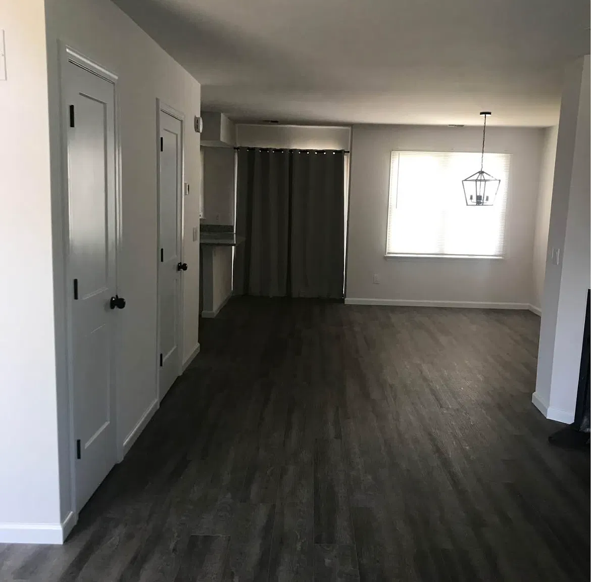 2 bed, 1.5 bath, 1366 sqft, $2,000 — Photo 3