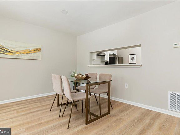 4th image of 10430 Paradise Ct
