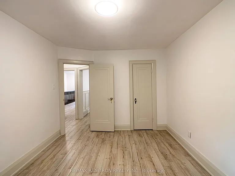 48 Mann Ave — Photo 12