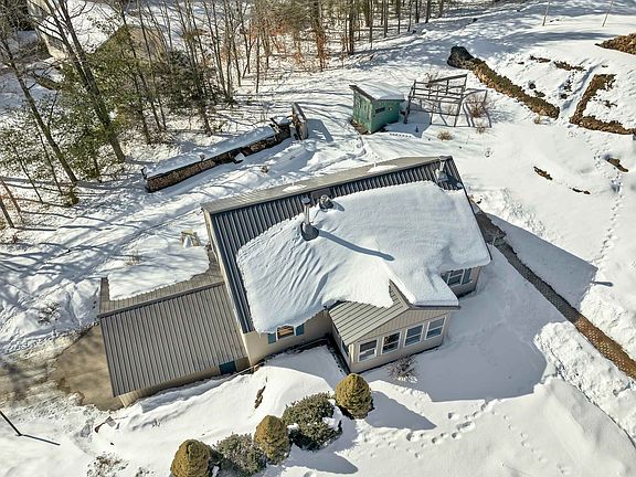 3rd image of 179 New Road