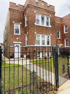 1704 N Luna Ave, Chicago, IL, 60639