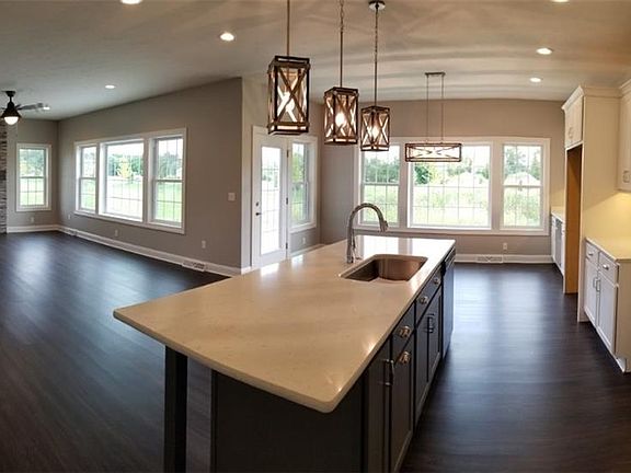 3rd image of 5420 Bear Run Cir #26