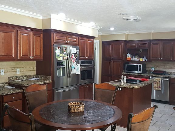 5th image of 4836 Oak Meadow Ct