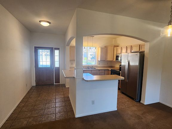2nd image of 263 Crossroads Cir