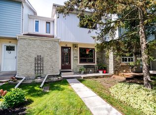 6540 Falconer Dr #45, Mississauga, ON L5N 1M1