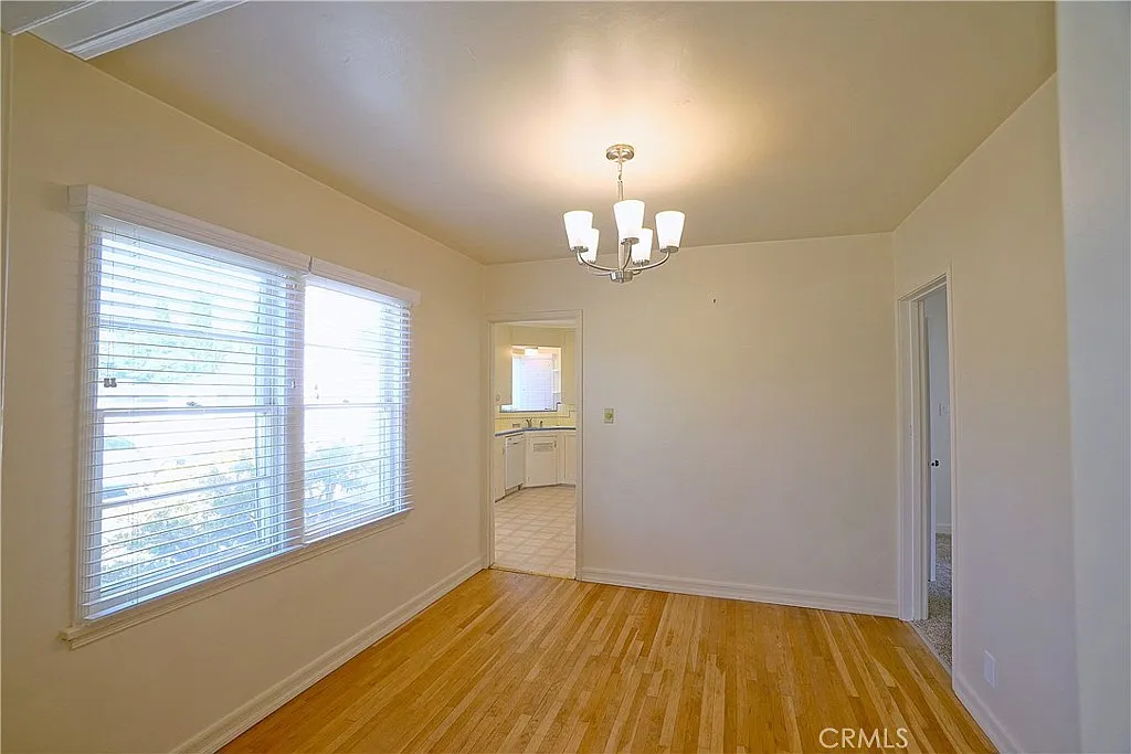 3 bed, 1.5 bath, 1264 sqft, $2,800 — Photo 4