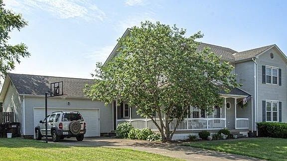 4th image of 3904 Forsythe Dr