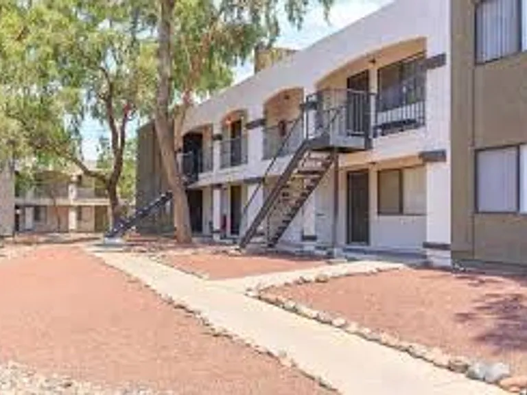 Juniper Canyon | Tucson, AZ Apartments — Photo 6