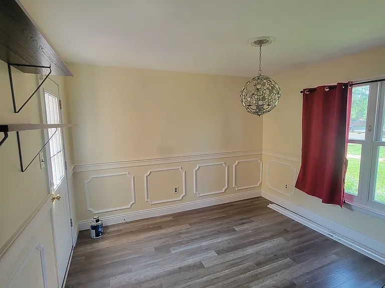 1055 Harbour Dr — Photo 3