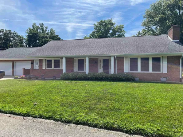 505 N Meadow Ln, Hartford City, IN 47348
