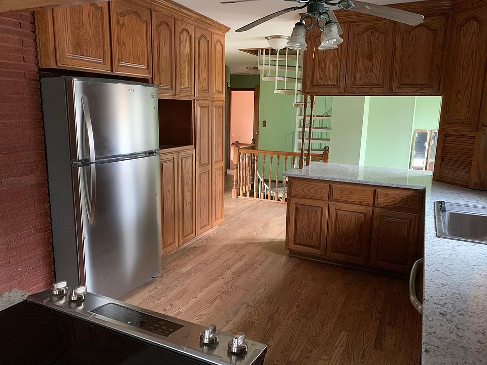 13820 Johnson Dr, Shawnee, KS 66216 Zillow