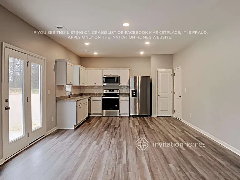 228 San Marino Way NW — Photo 7