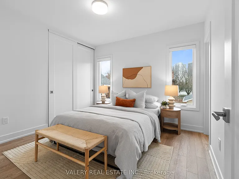 15 Acorn Ave #5 — Photo 12