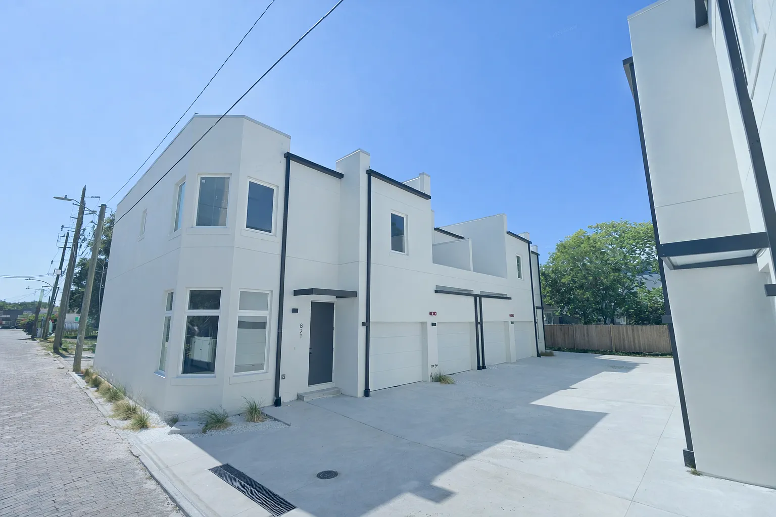140-833 Calla Terrace North - 1 — Photo 1