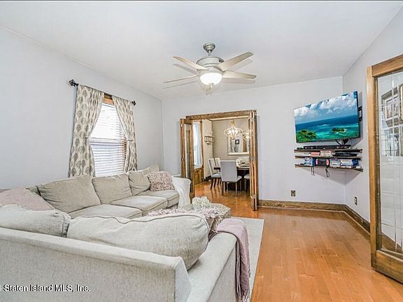 4th image of 80 Crescent Ave