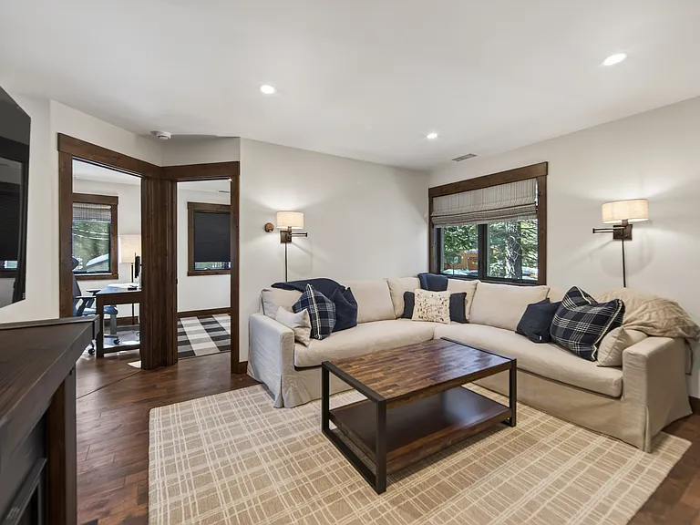 532 McKinney Rd — Photo 28