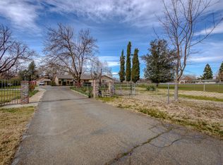 11348 Sara Dr, Redding, CA 96003