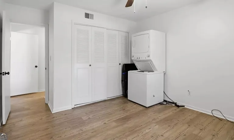 6851 Roswell Rd — Photo 5