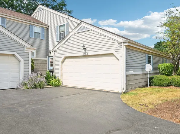 1024 Center Dr, Marengo, IL 60152