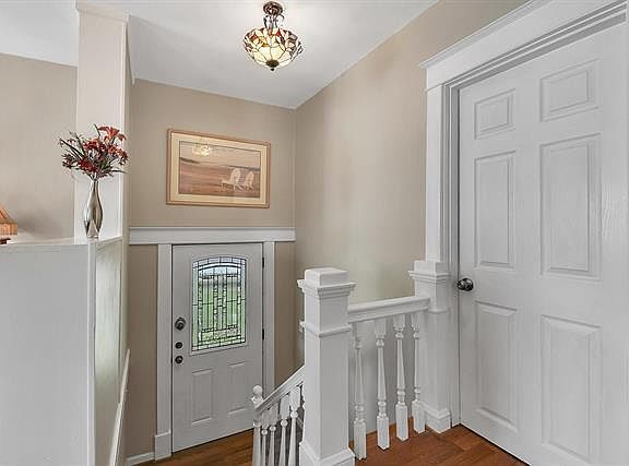 2nd image of 9019 Baroda Ave