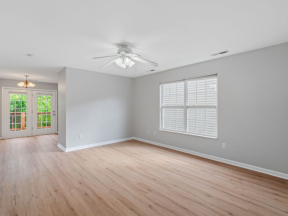1st image of 10605 Missoula Way