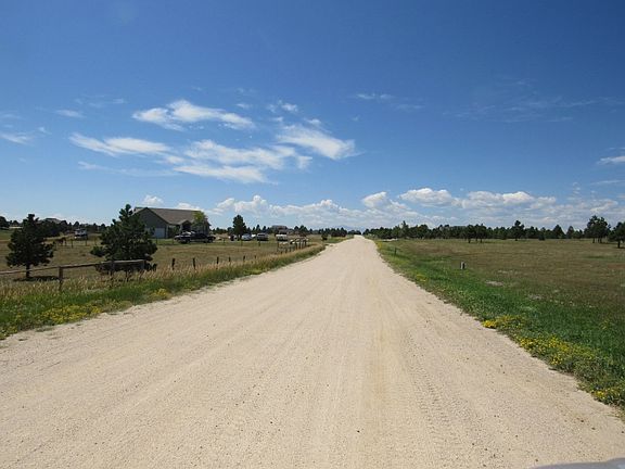 4th image of 18175 Blacksmith Dr