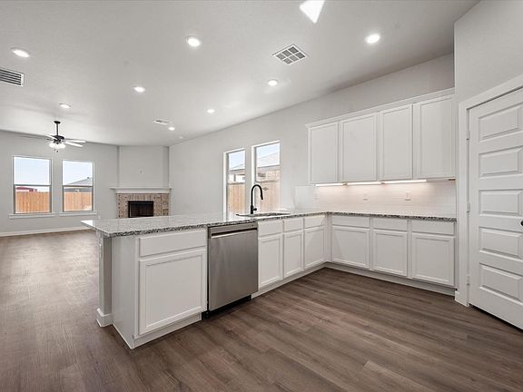 3rd image of 2315 136th St
