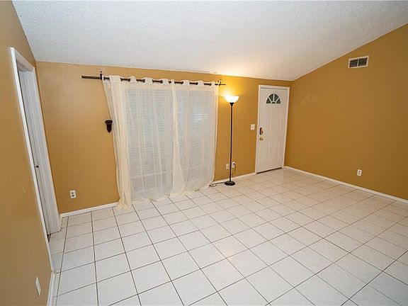 5th image of 6706 Preston Ct