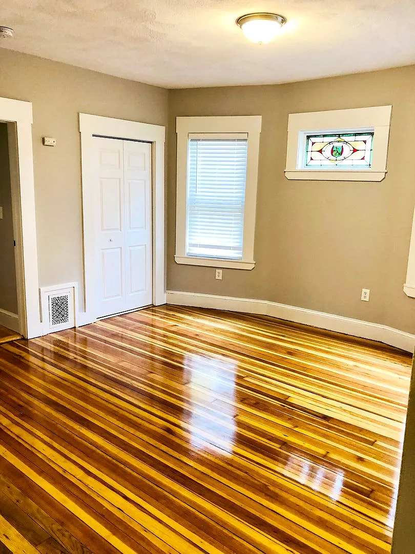 Newly Renovated 3-Bedroom Steps From Ronan Park One Month Free! — Photo 2