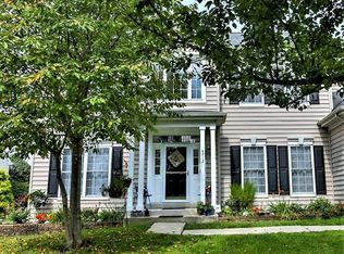 4712 Yorkshire Dr, Macungie, PA 18062