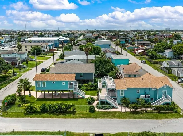 1703 Biovu Dr, Galveston, TX 77551