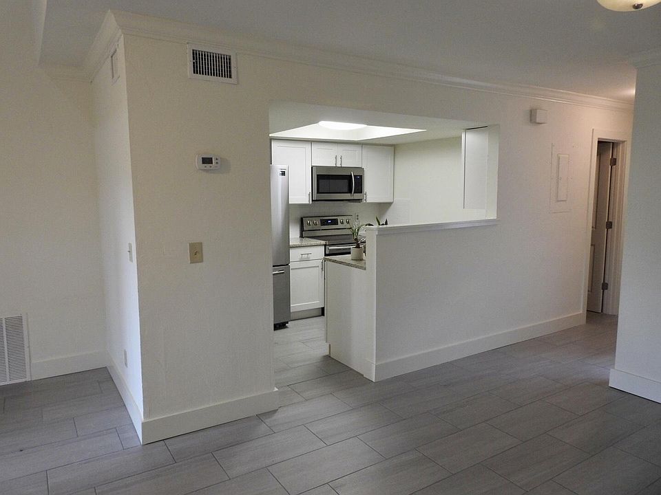 1st image of 1205 Songbird Ln