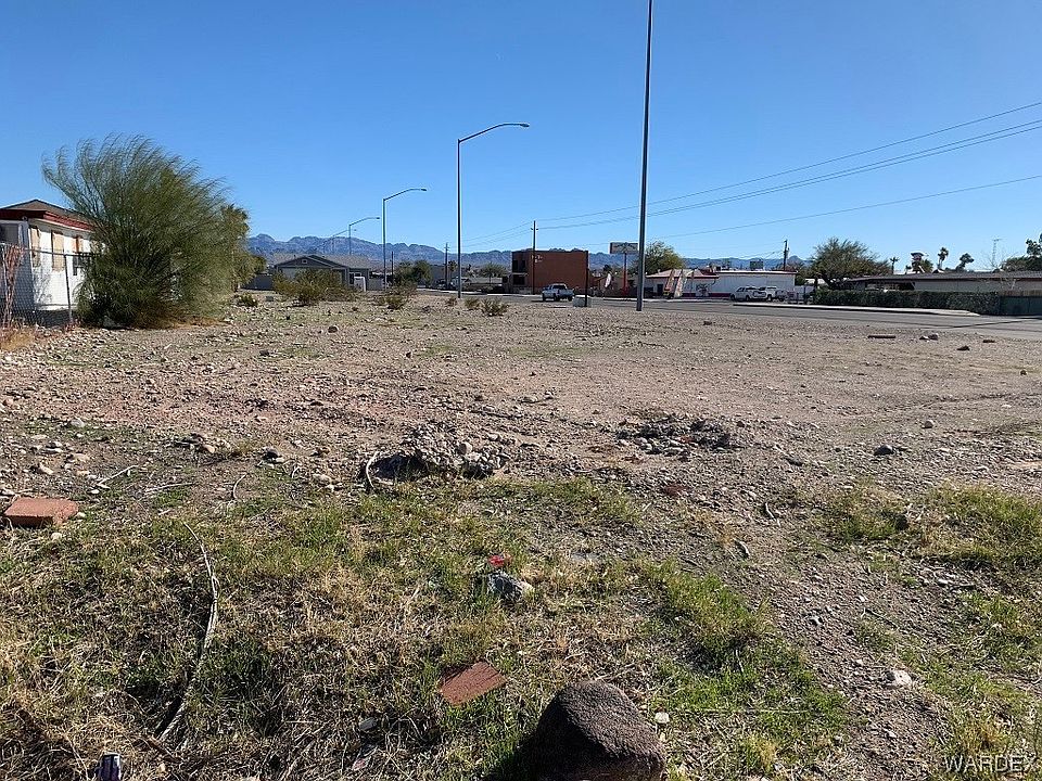 1st image of 1744 Bluebonnet Boulevard