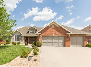 1074 Joshua Ln, Republic, MO 65738