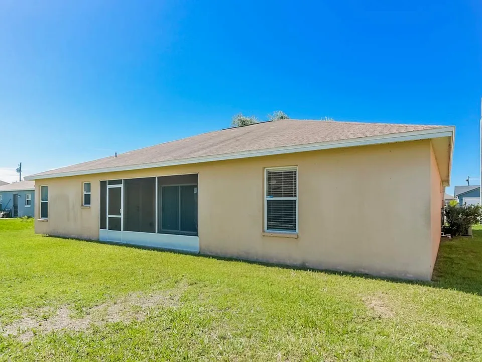 511 Eagle Ct