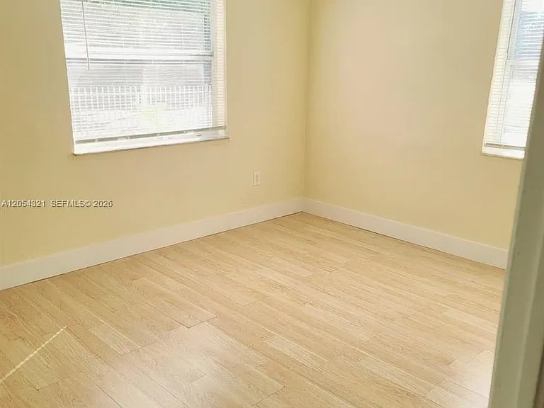 6630 NW 29th Ave — Photo 9