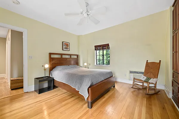 Sold by Douglas Elliman | media 15