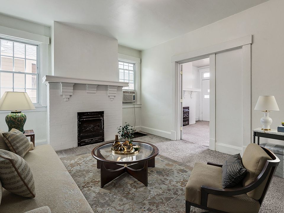 1st image of 275 Lelia St #1