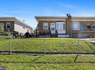 212 Acres Dr, Ridley Park, PA 19078