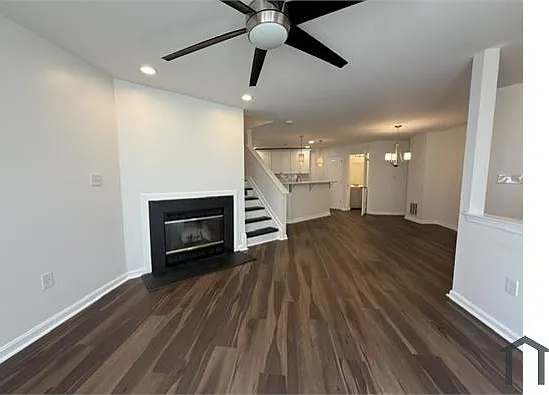 3 bed, 1776 sqft, $3,150 — Photo 3