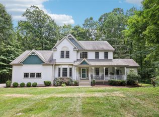 18 Black Walnut Dr, Warwick, NY 10990