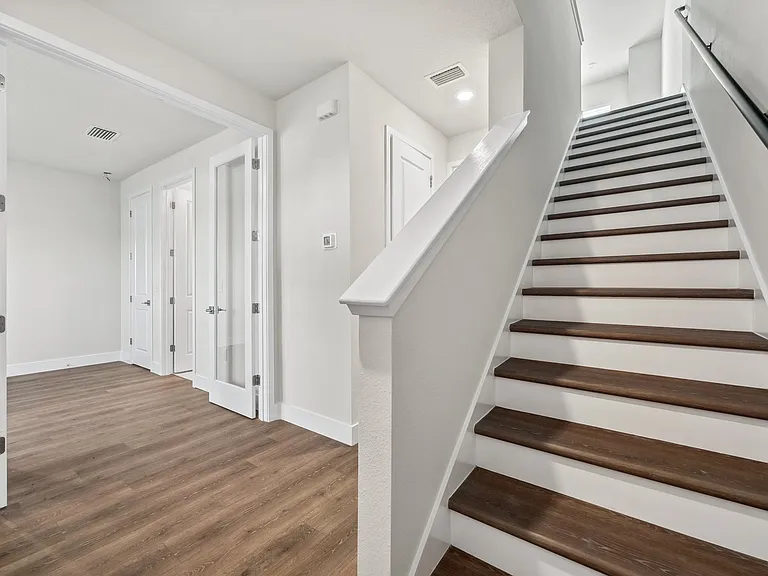 7244 Sutton Ln — Photo 13