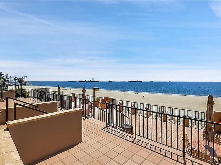 1750 E Ocean Blvd #H — Photo 9
