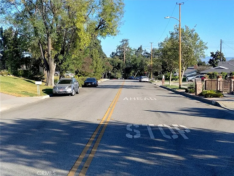 374 Grand Ave — Photo 48