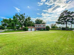 211 Richland Dr, Enterprise, AL 36330
