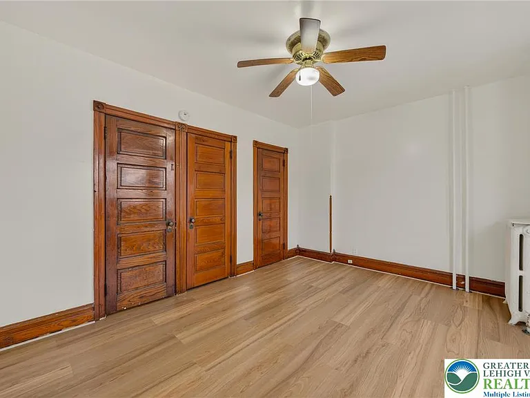 626 N 11th St — Photo 31