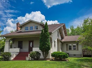 930 Thornhill Rd, Lexington, VA 24450