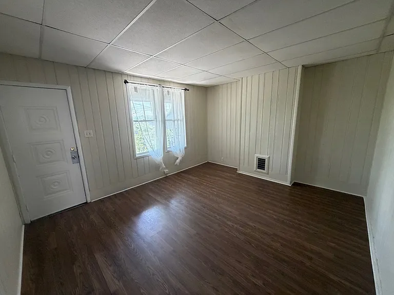 119 Pearl St #1 — Photo 34