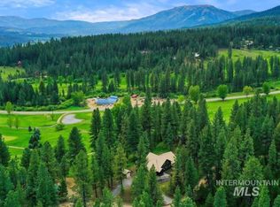 31 Rainbow Rdg, Garden Valley, ID 83622